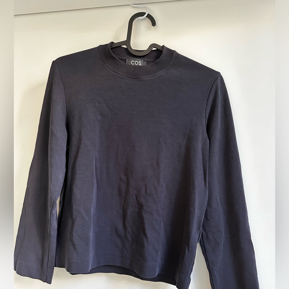 COS navy long sleeve tshirt - boxy fit